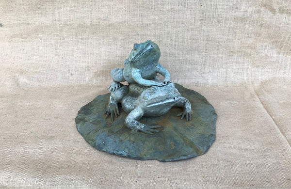 An Early 20th C Fountain Depicting Bronze Frogs