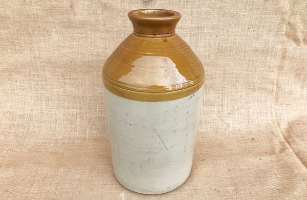 A Lambeth/ Doulton Storage jar